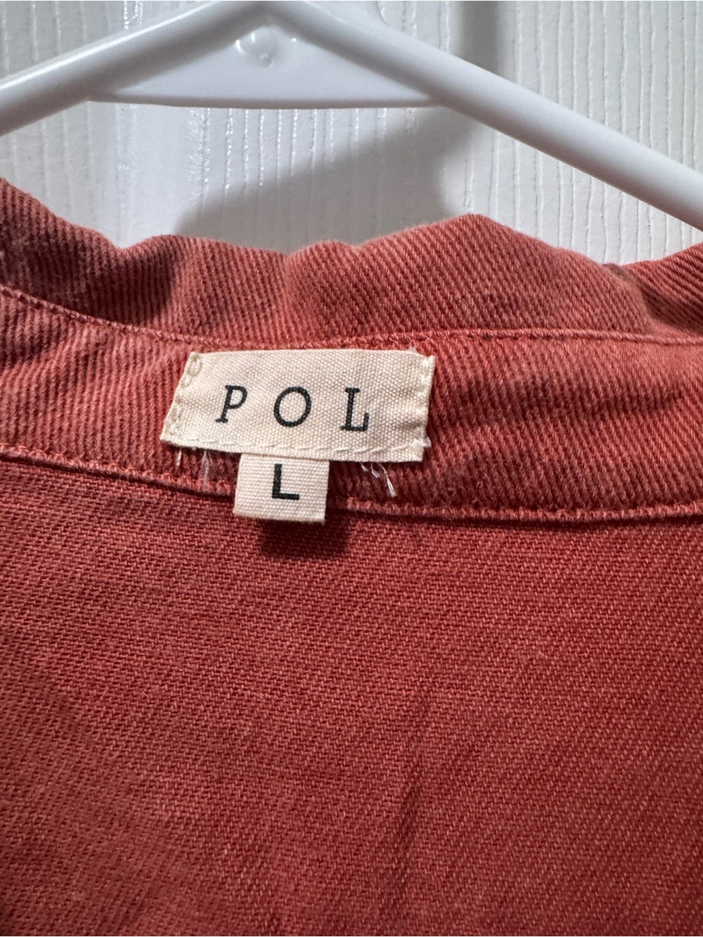 POL Just Like Grandma’s Couch Dusty Rose Button-Down Shirt with Floral Tapestry - Picture 3 of 5